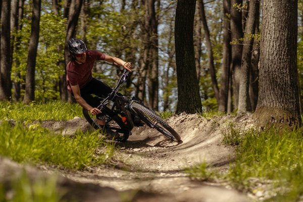 Comment choisir les équipements de protection pour le VTT en descente?